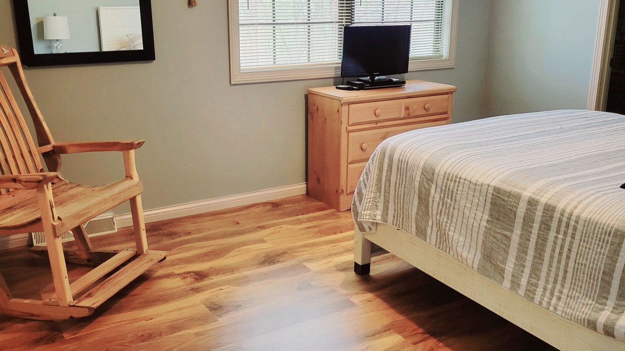 Photo of Bedroom in Byrdstown