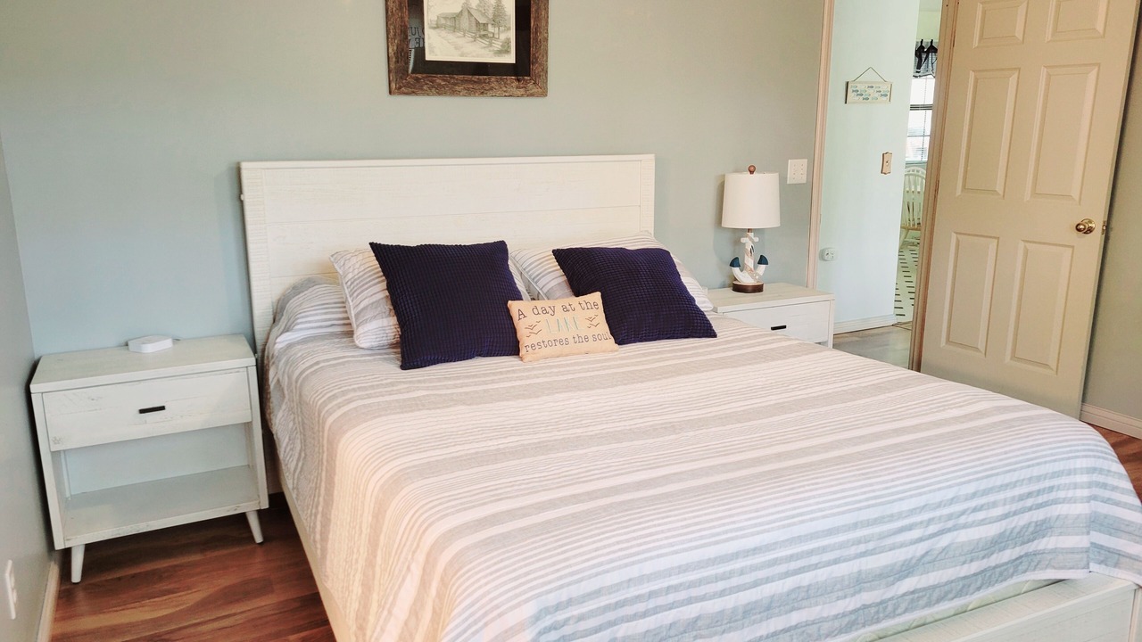 Photo of Bedroom in Byrdstown
