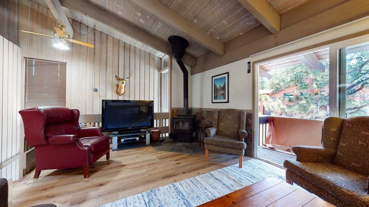 Photo of Bedroom in Mammoth Lakes