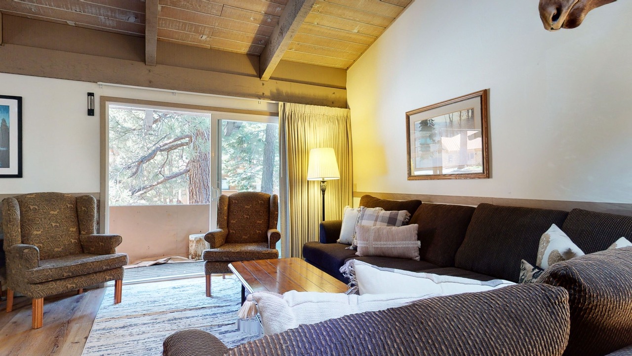 Photo of Bedroom in Mammoth Lakes