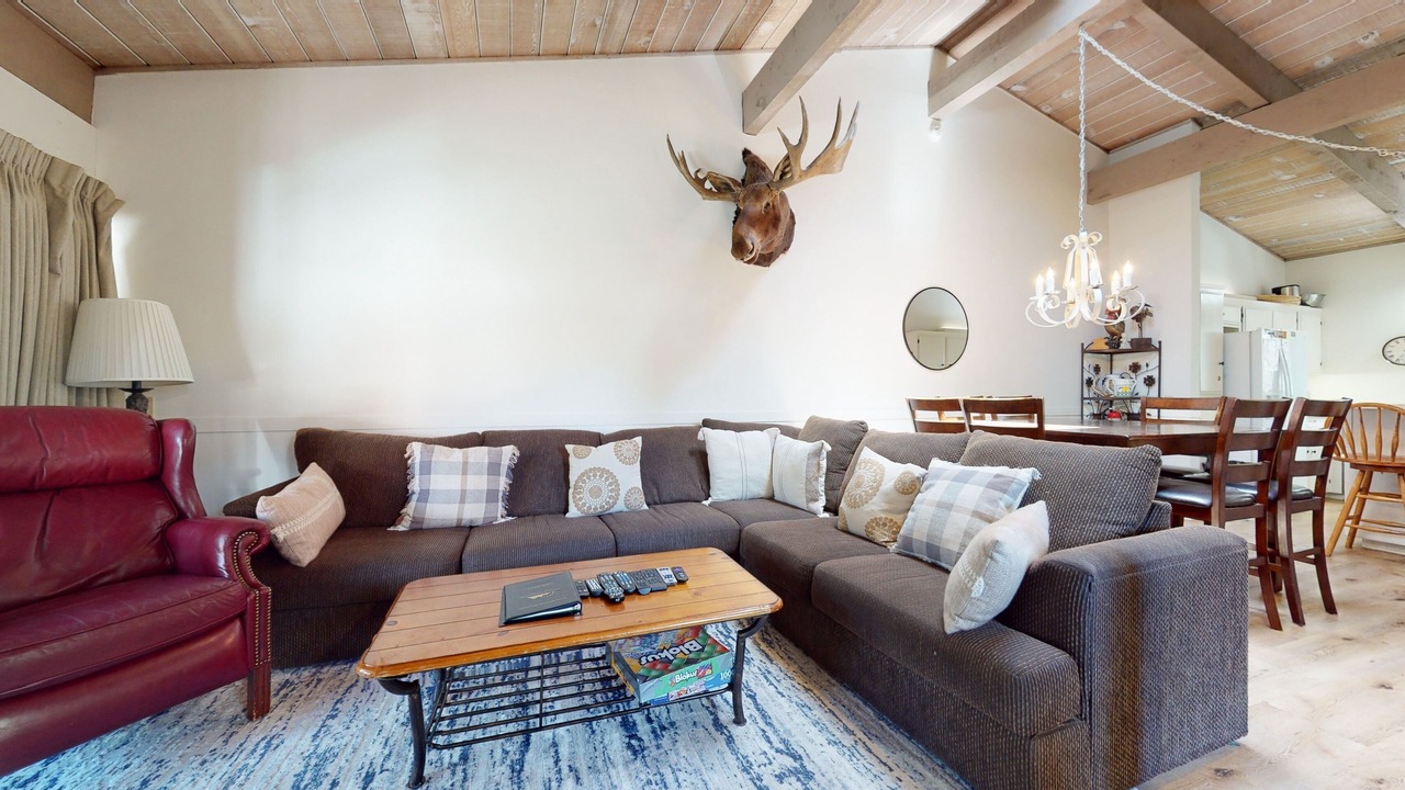 Photo of Bedroom in Mammoth Lakes