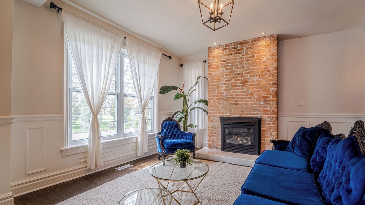 Photo of Livingroom in Niagara Falls