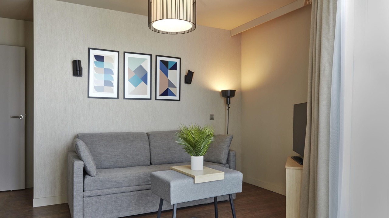 Photo of Bedroom in Suresnes