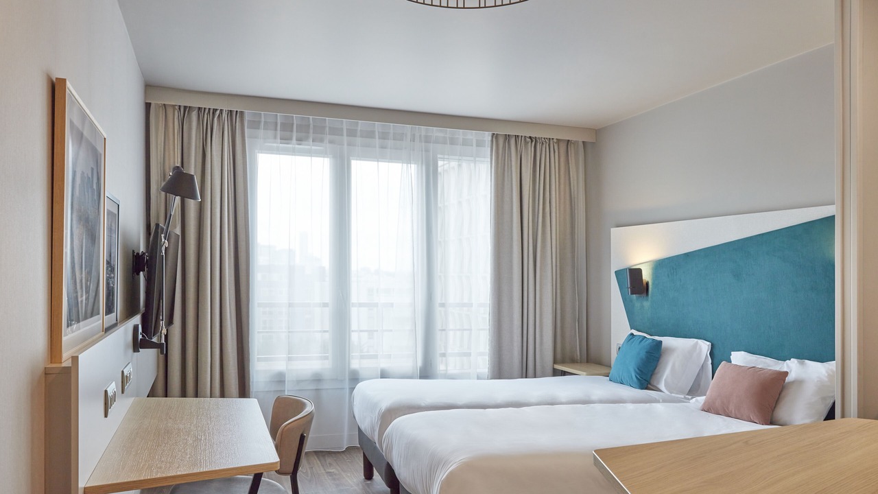 Photo of Bedroom in Suresnes