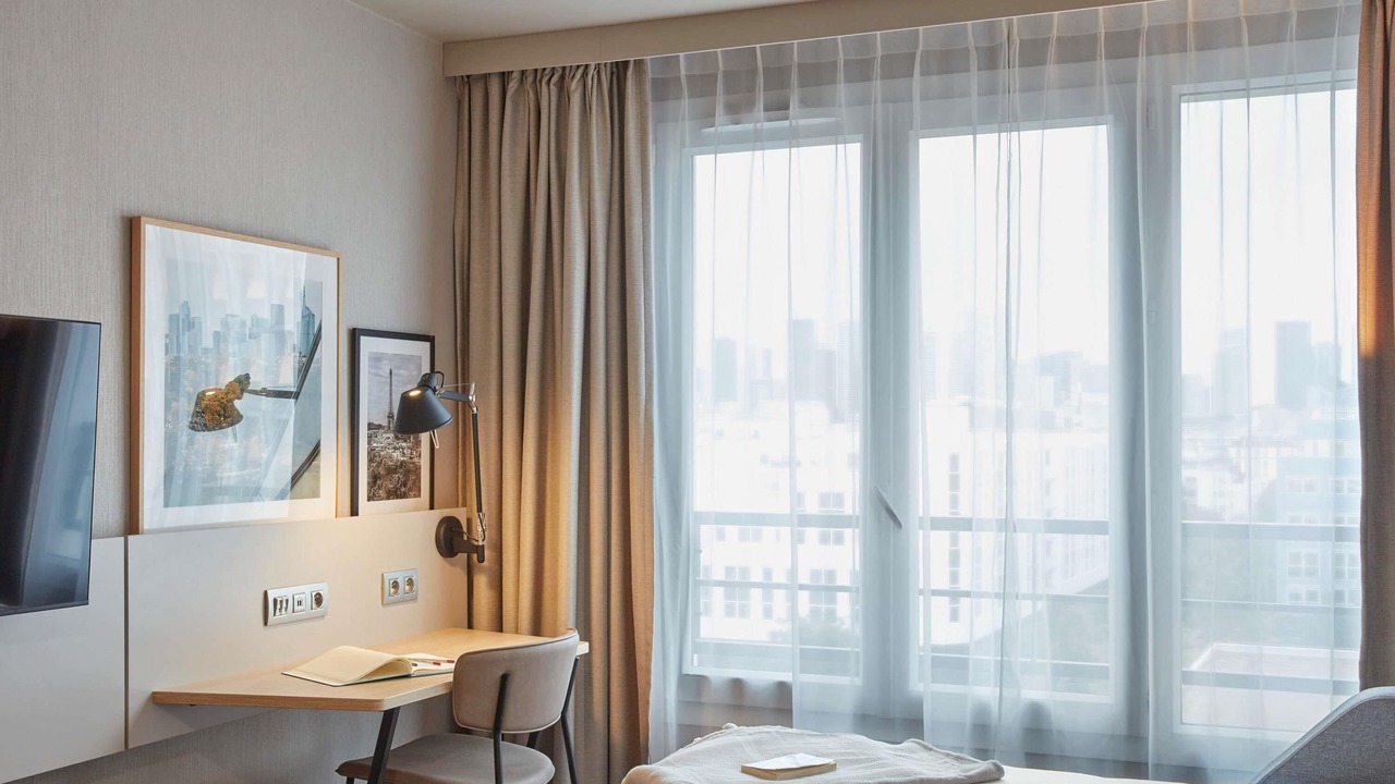 Photo of Bedroom in Suresnes