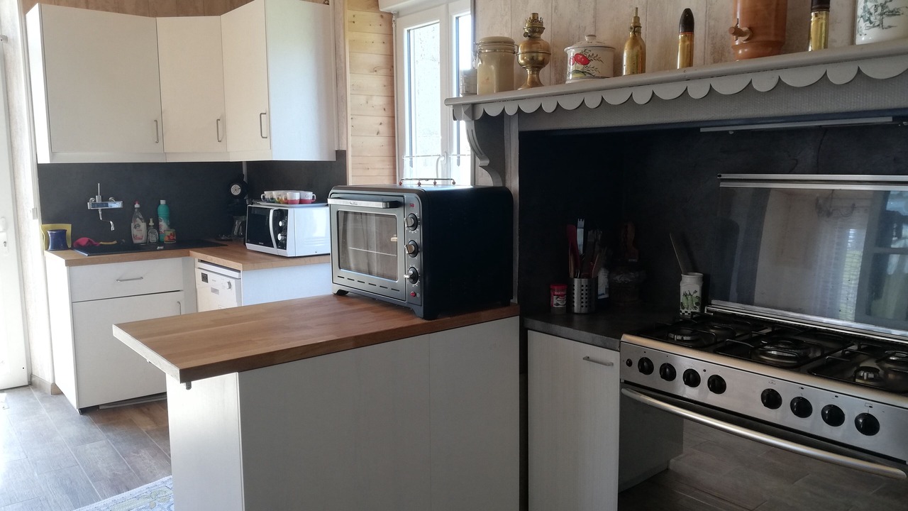 Photo of Kitchen in Saint-Saturnin