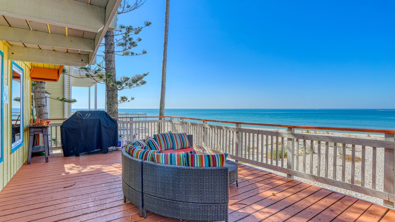 Photo of Patio Balcony in Sunset Beach