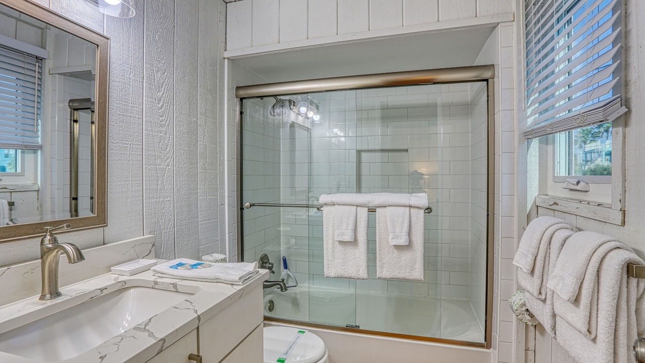 Photo of Bathroom in Sunset Beach