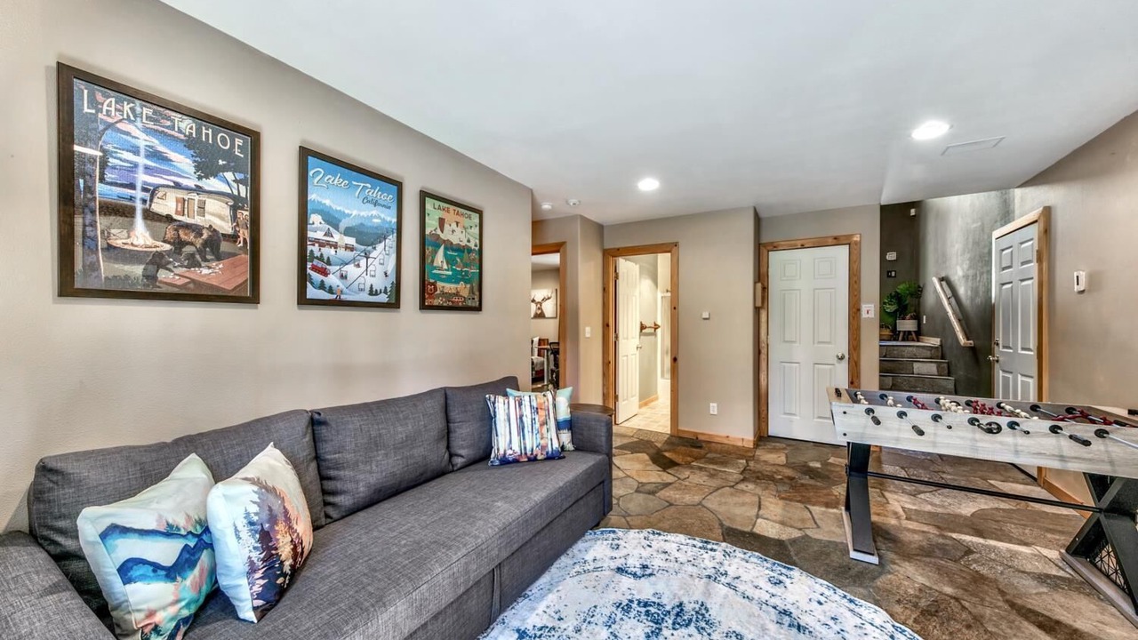 Photo of Bedroom in Country Club Estates