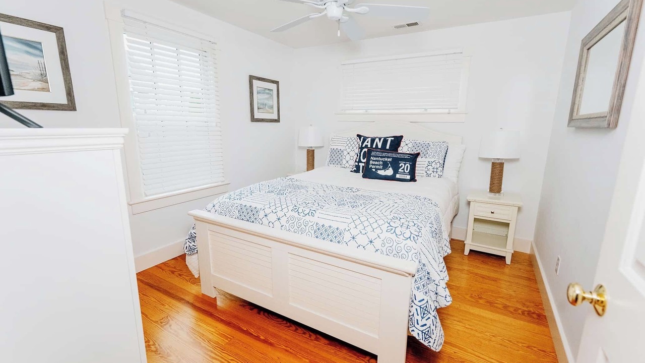 Photo of Others in Naushop