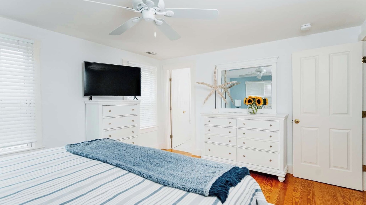 Photo of Others in Naushop