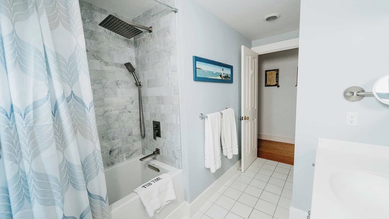 Photo of Others in Naushop