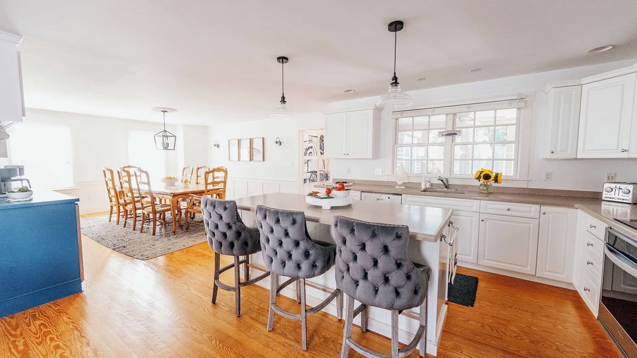 Photo of Others in Naushop