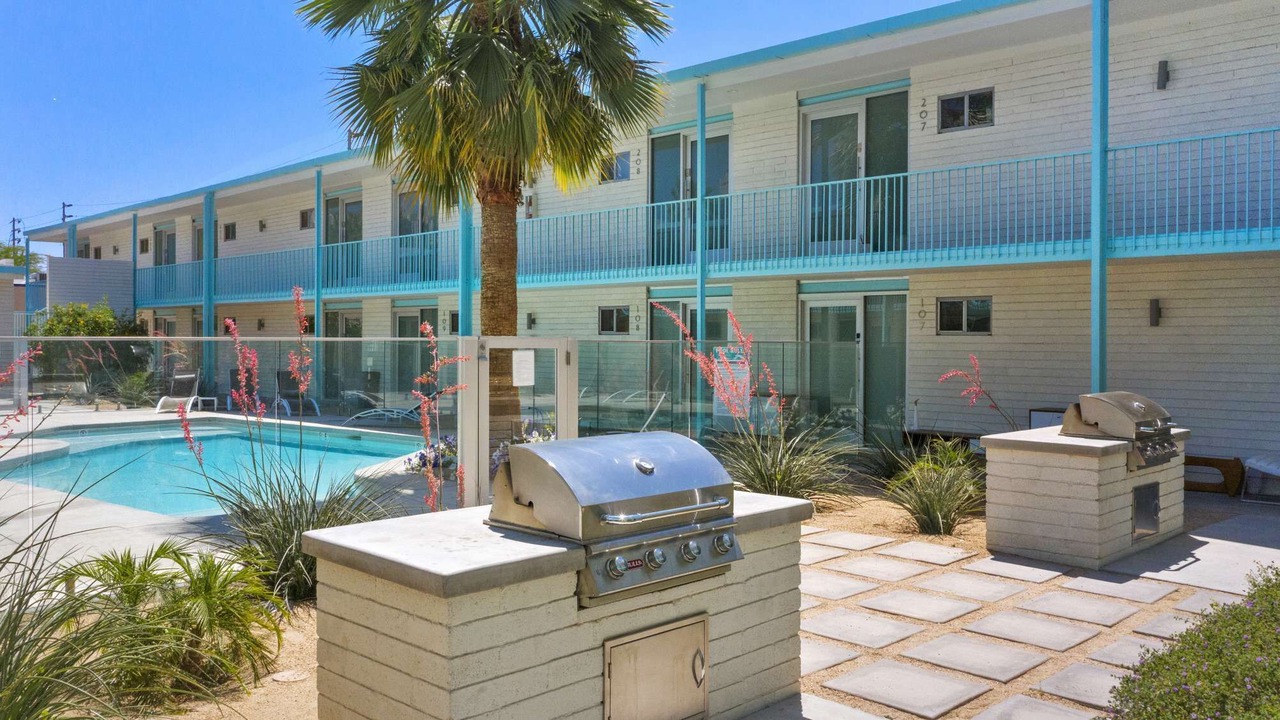 Photo of Patio Balcony in Roosevelt