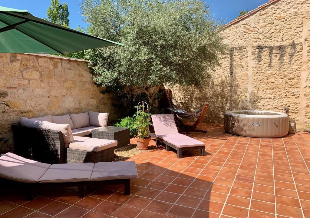 Photo of Patio Balcony in Mansonville