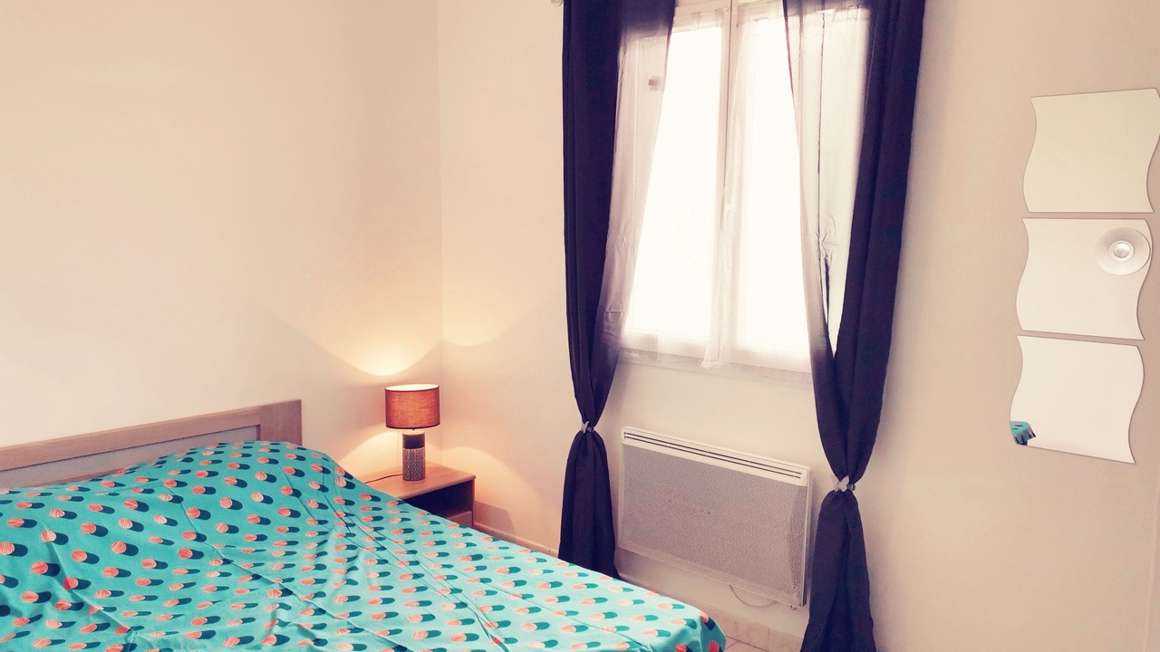 Photo of Bedroom in Saint-Aubin-de-Lanquais