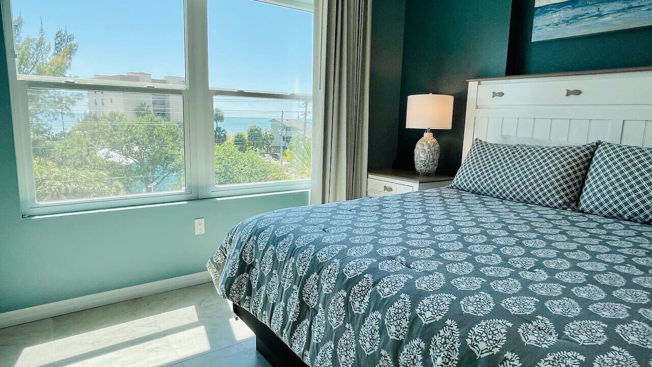 Photo of Bedroom in Madeira Beach