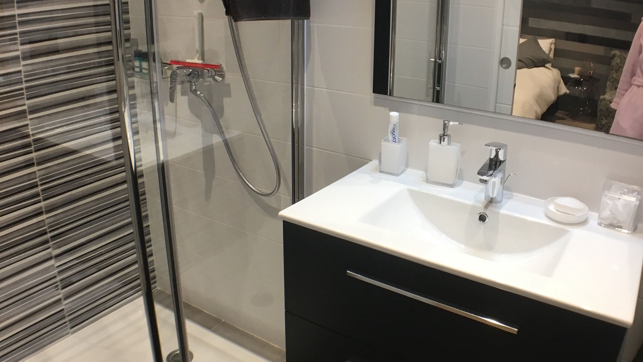 Photo of Bathroom in Saint-Affrique