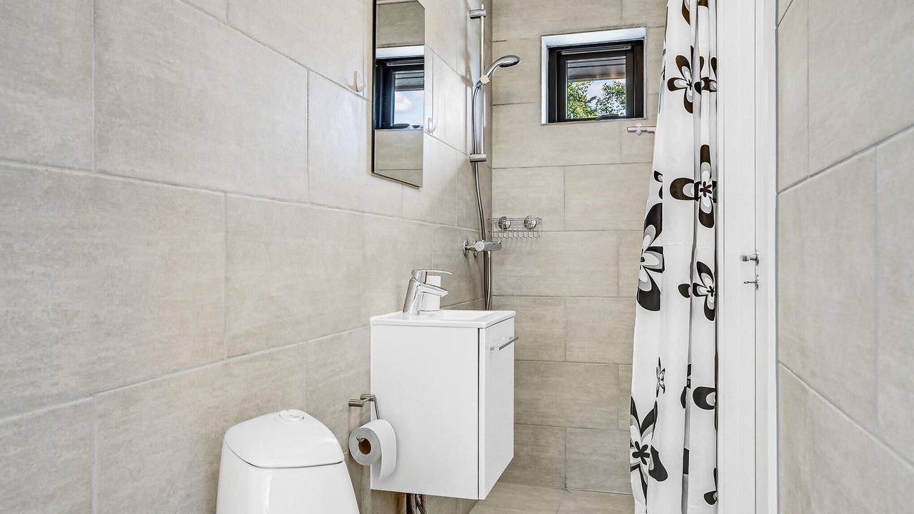 Photo of Bathroom in Lyngsbæk Strand