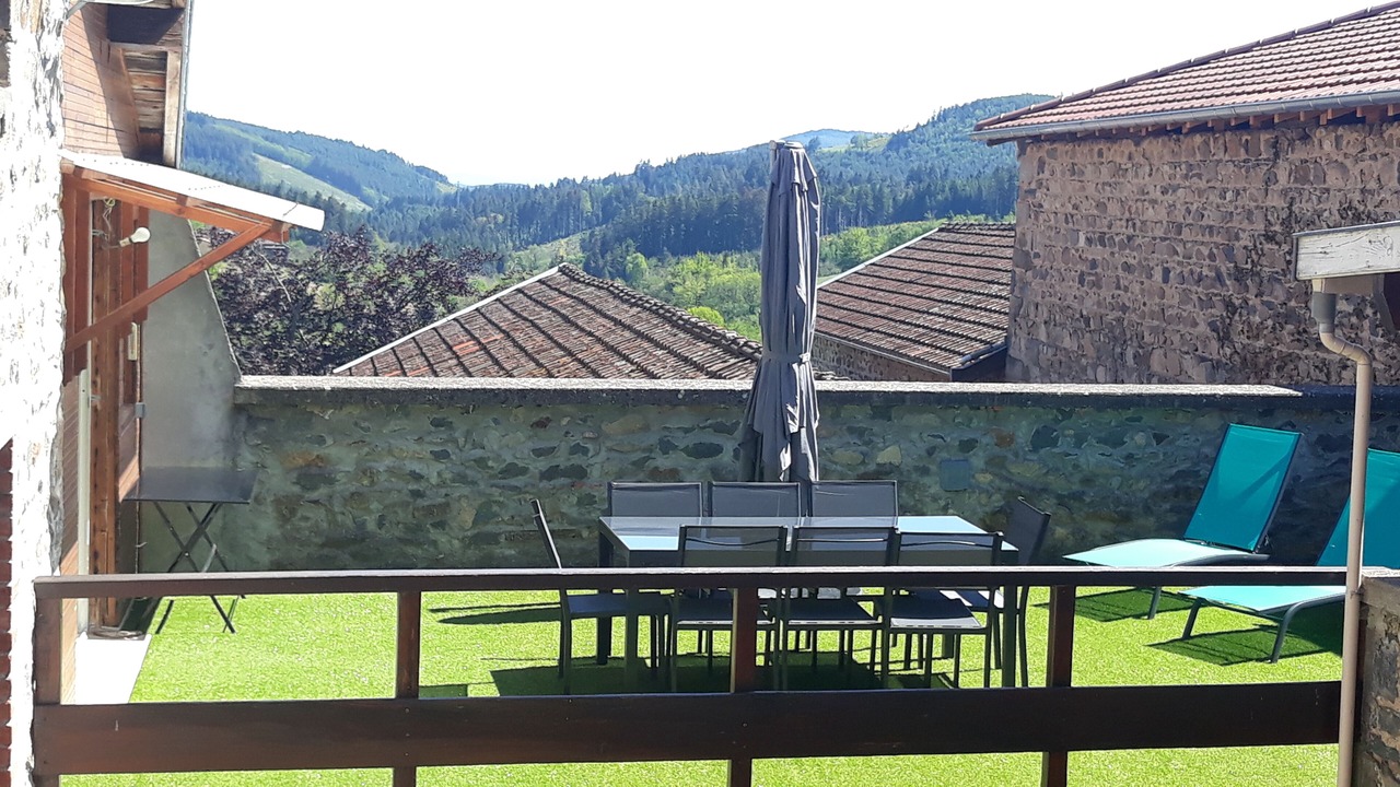 Photo of Outdoor in Poule-les-Echarmeaux
