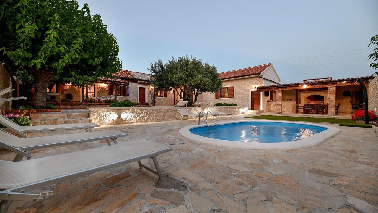 Photo of Outdoor in Lisicici