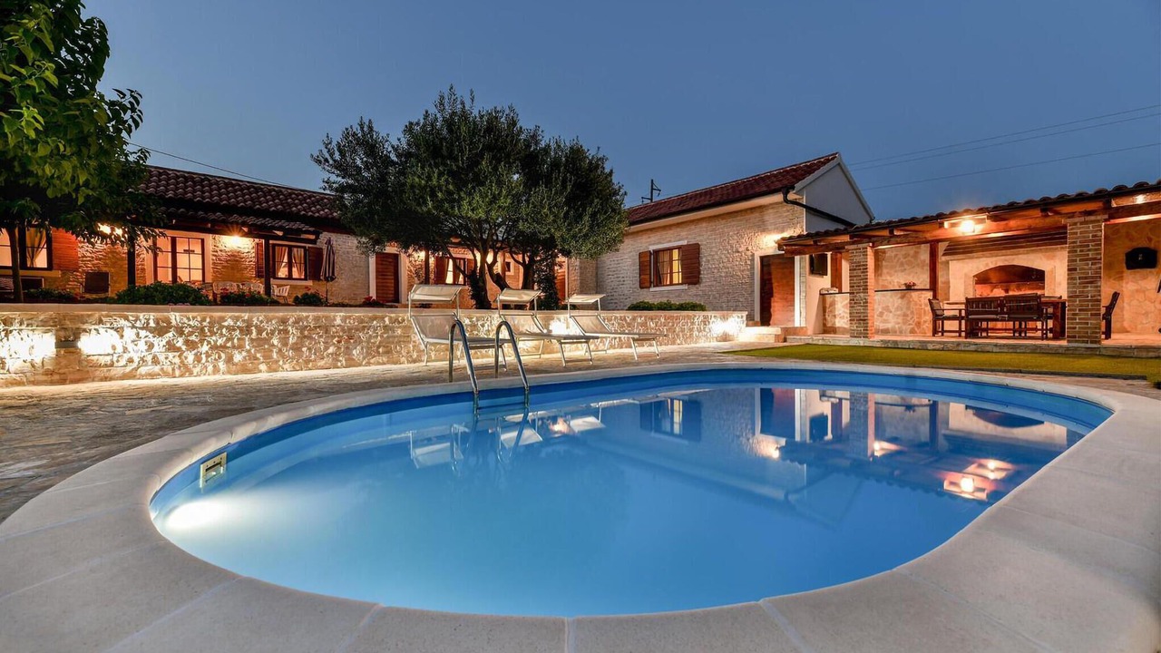 Photo of Outdoor in Lisicici
