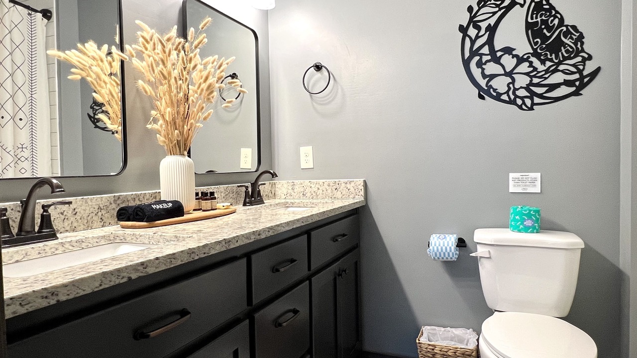 Photo of Bathroom in Murphy