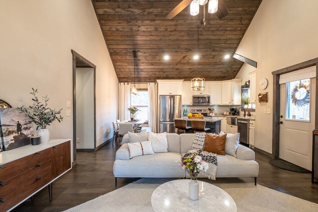 Photo of Livingroom in Murphy