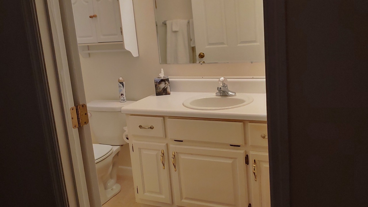 Photo of Bathroom in Elf