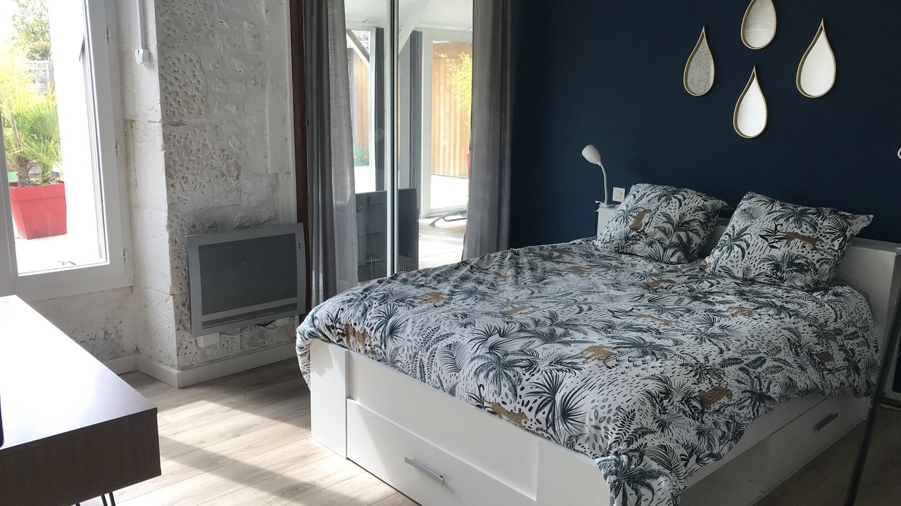 Photo of Bedroom in Lucon