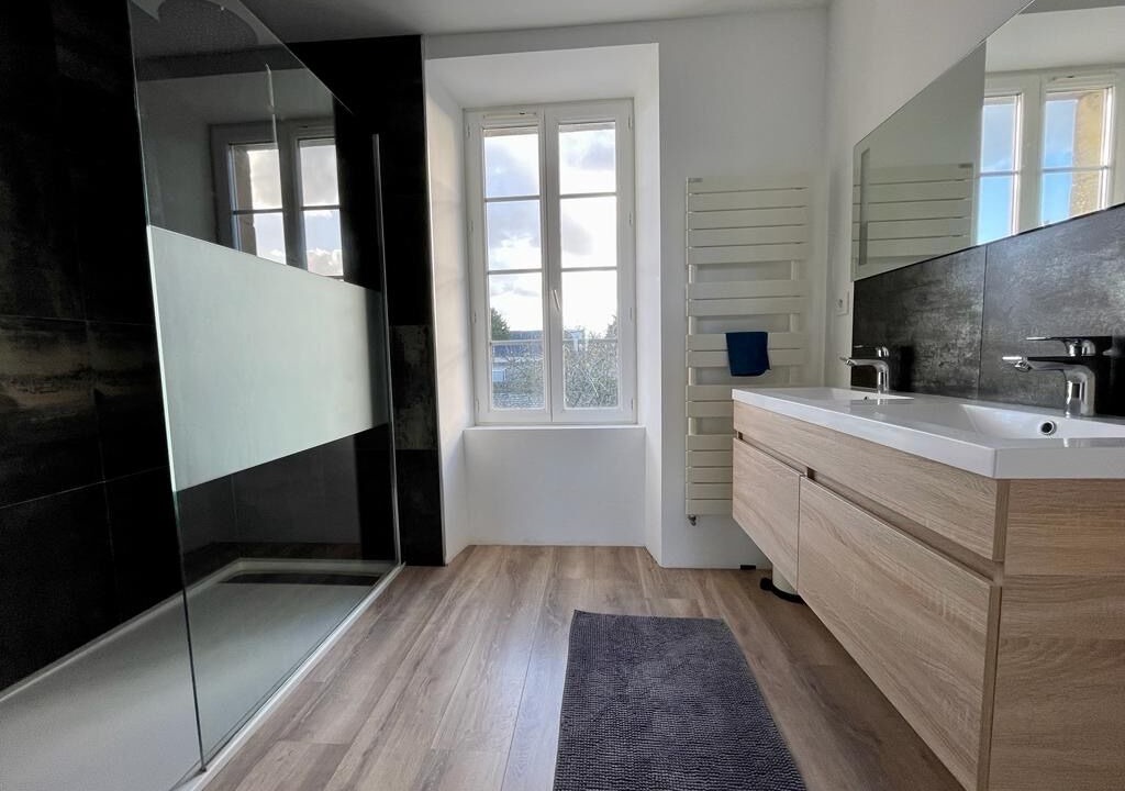 Photo of Bathroom in Luc-sur-Mer