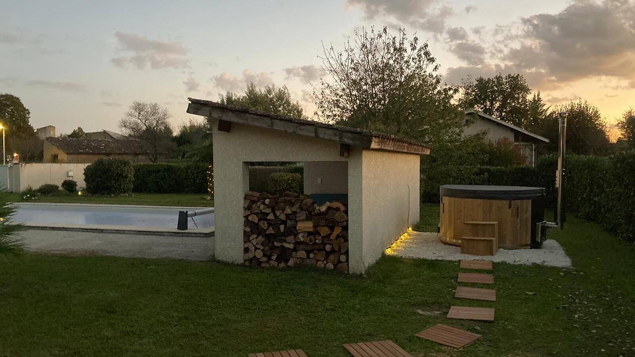 Photo of Outdoor in Montans