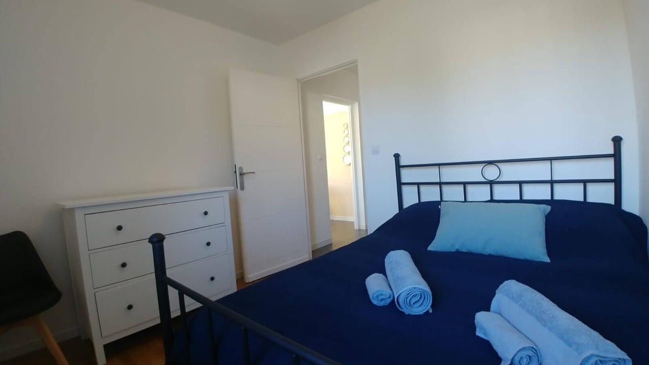 Photo of Bedroom in Saint-Laurent-La-Vernede
