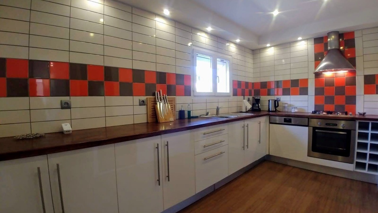 Photo of Kitchen in Saint-Laurent-La-Vernede