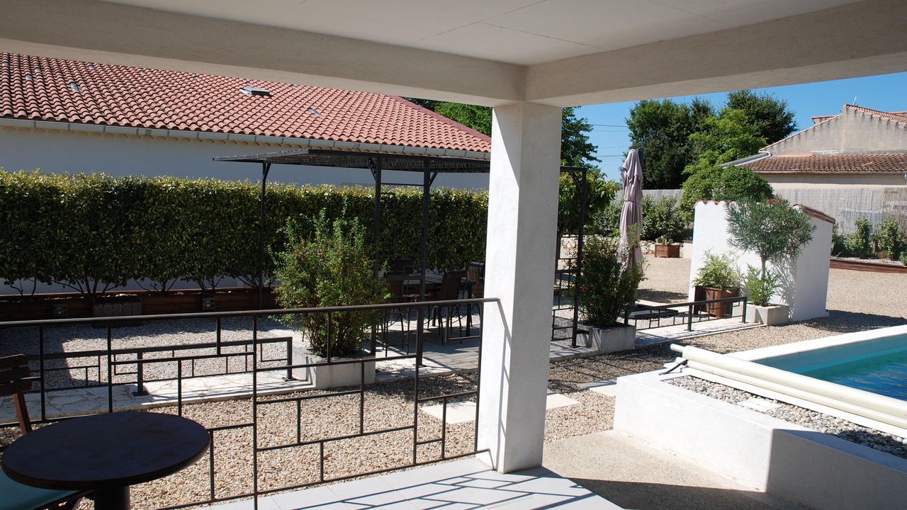 Photo of Patio Balcony in Saint-Laurent-La-Vernede