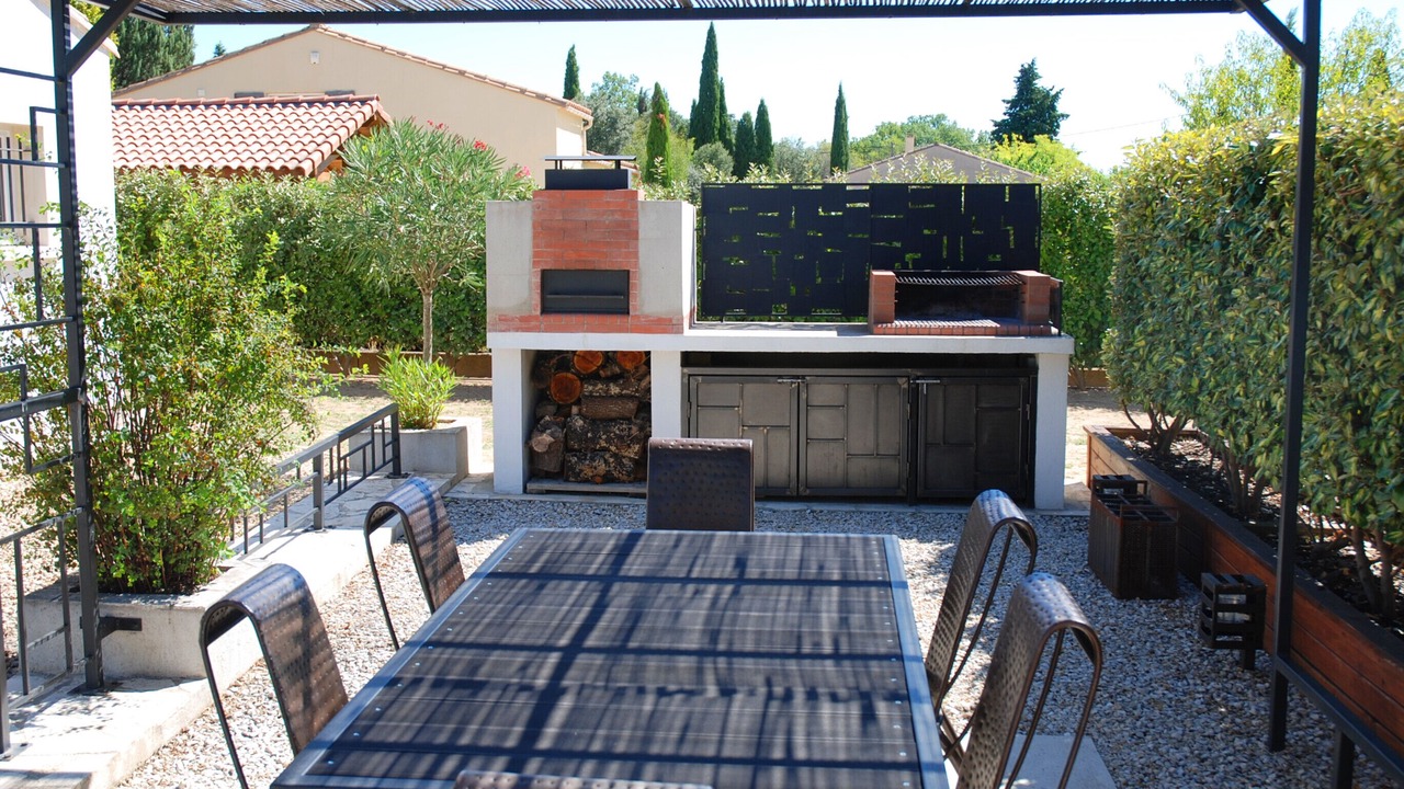 Photo of Outdoor in Saint-Laurent-La-Vernede