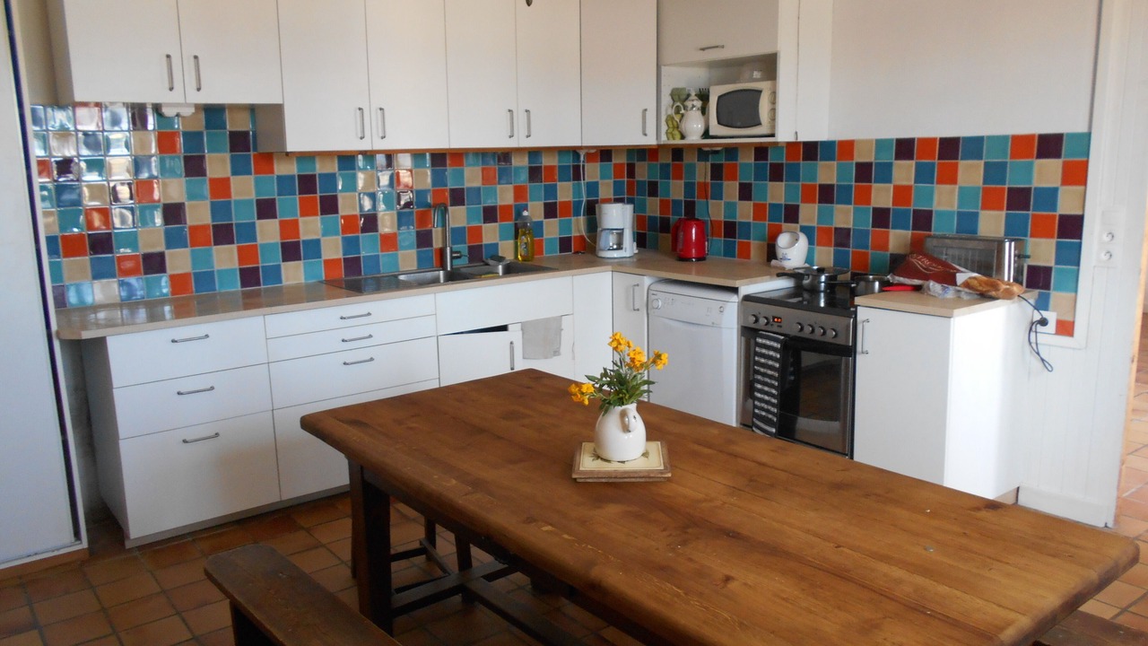 Photo of Kitchen in Plougrescant