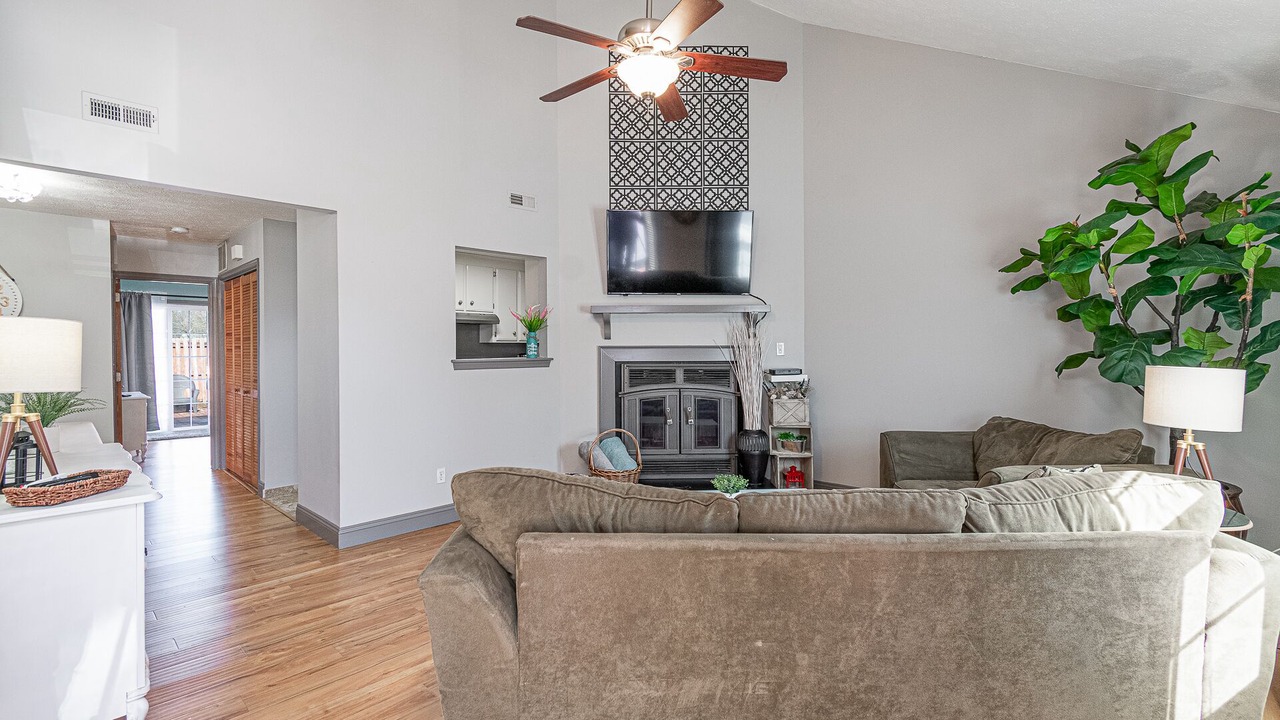 Photo of Livingroom in Hampton