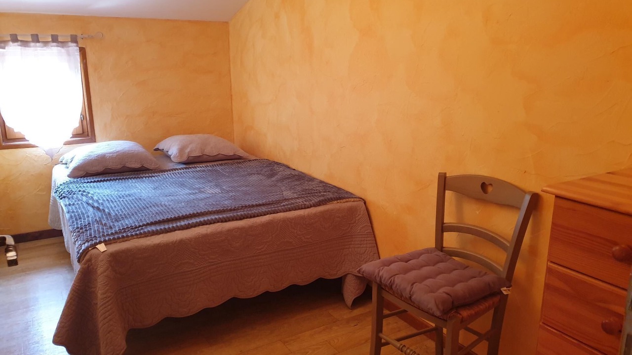 Photo of Bedroom in Beaumes-de-Venise