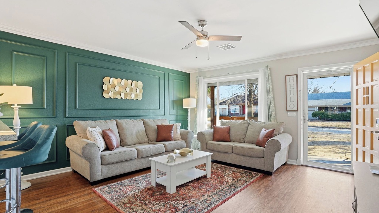 Photo of Livingroom in Turner Park