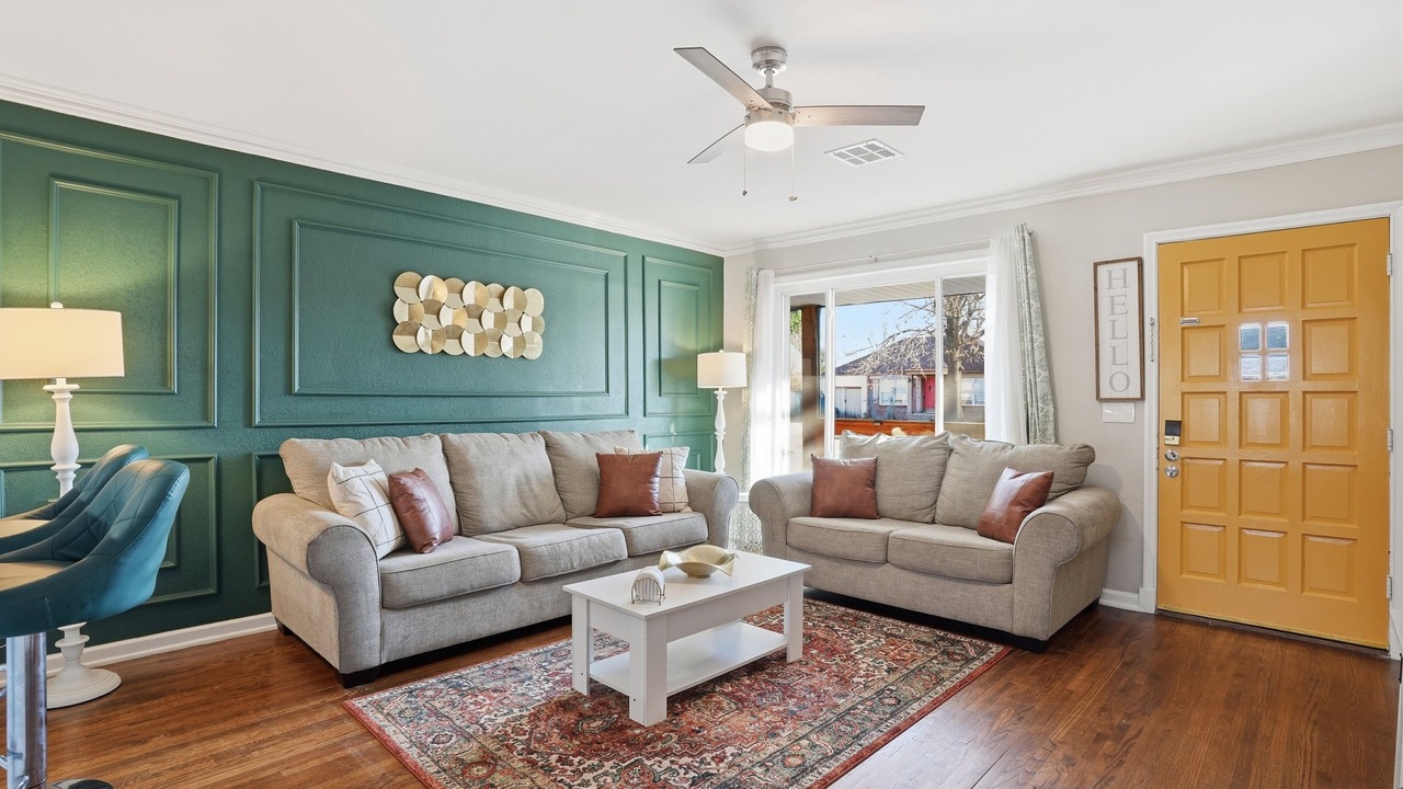 Photo of Livingroom in Turner Park