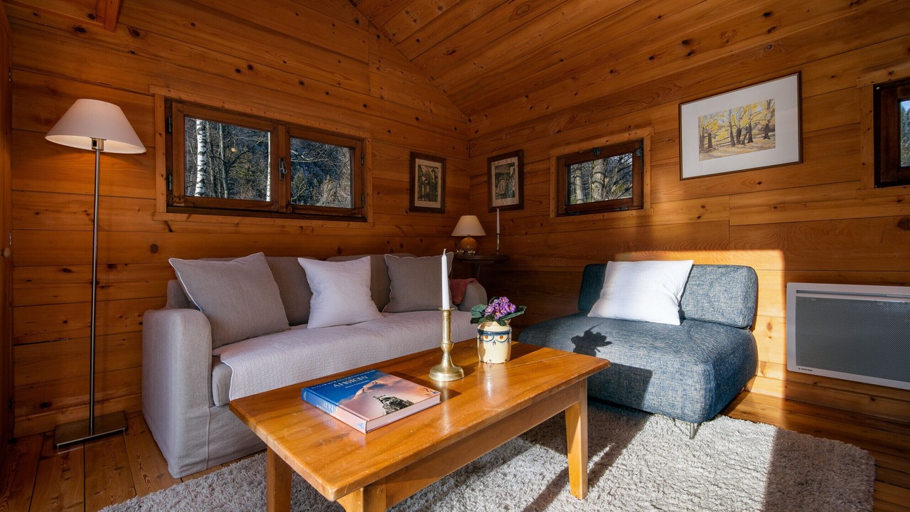 Photo of Others in Les Tines