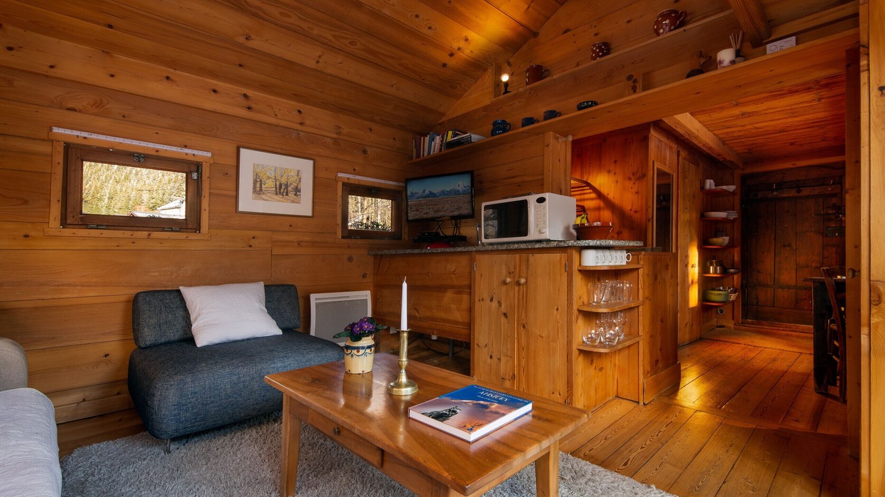 Photo of Others in Les Tines