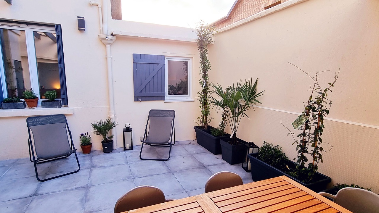 Photo of Patio Balcony in Cote Ouest Ormeaux