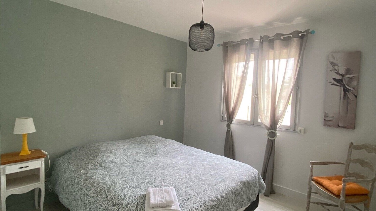 Photo of Bedroom in Roquemaure