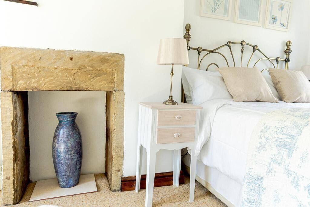 Photo of Others in Honley