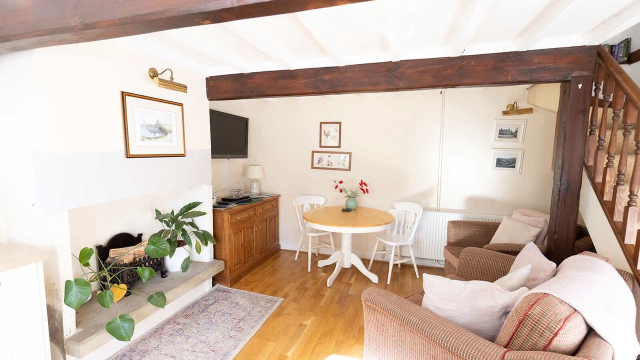 Photo of Others in Honley