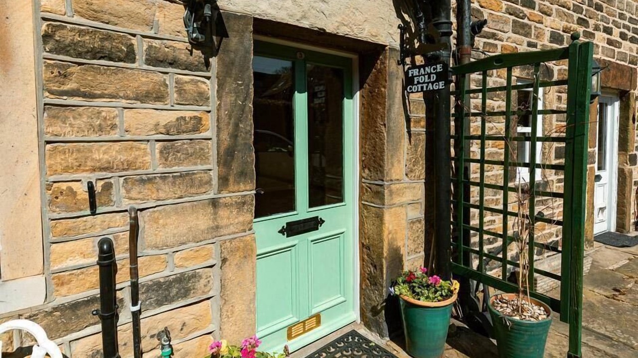 Photo of Outdoor in Honley