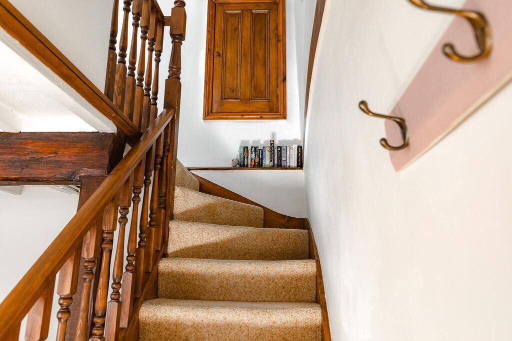 Photo of Others in Honley