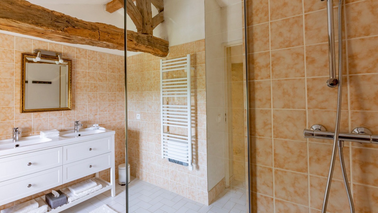 Photo of Bathroom in Gondrin